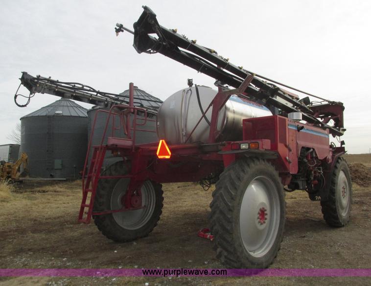 image for item J8765 1998 Miller Nitro sprayer