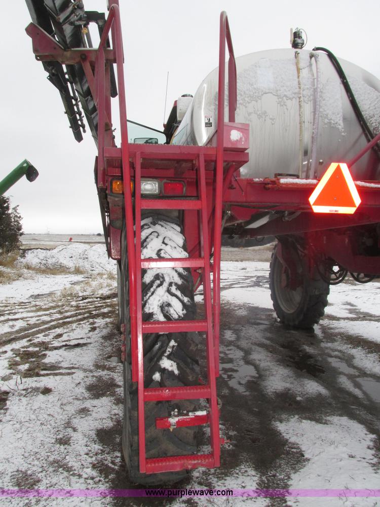 image for item J8765 1998 Miller Nitro sprayer