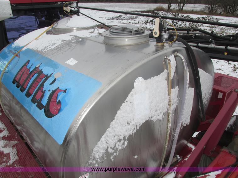 image for item J8765 1998 Miller Nitro sprayer