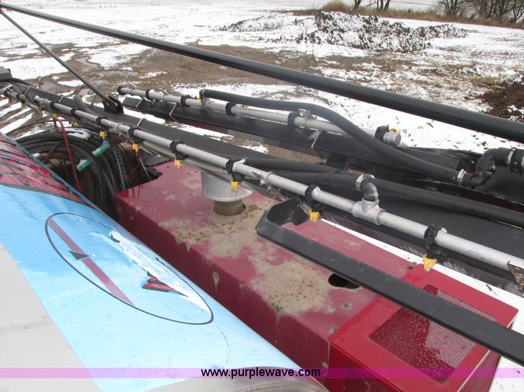 image for item J8765 1998 Miller Nitro sprayer