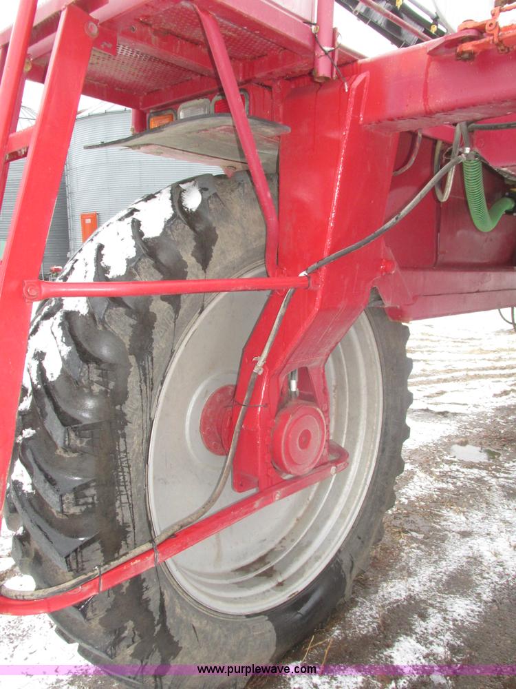 image for item J8765 1998 Miller Nitro sprayer