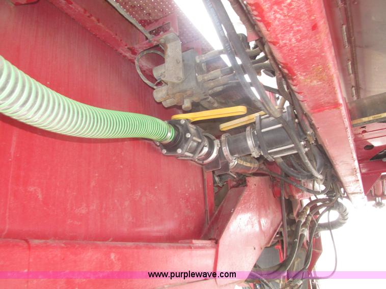 image for item J8765 1998 Miller Nitro sprayer