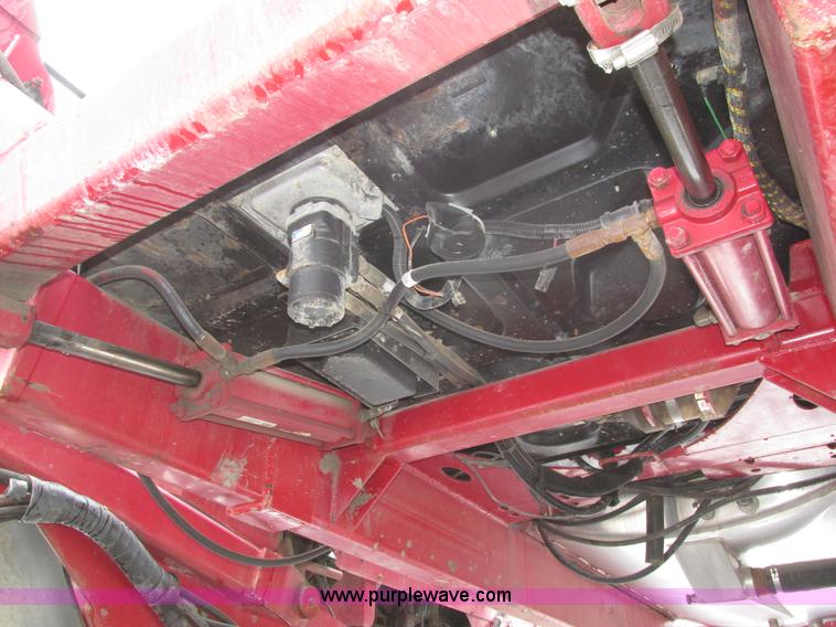 image for item J8765 1998 Miller Nitro sprayer