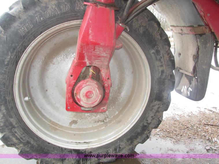 image for item J8765 1998 Miller Nitro sprayer