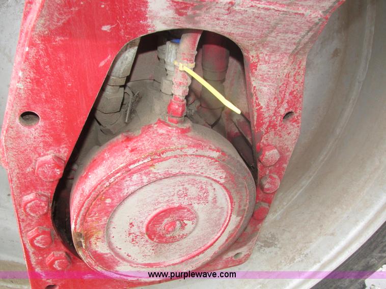 image for item J8765 1998 Miller Nitro sprayer