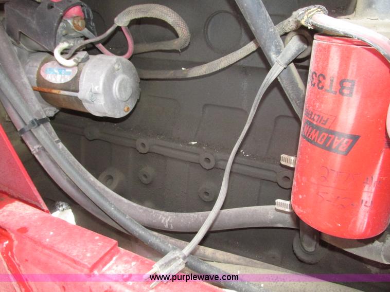 image for item J8765 1998 Miller Nitro sprayer