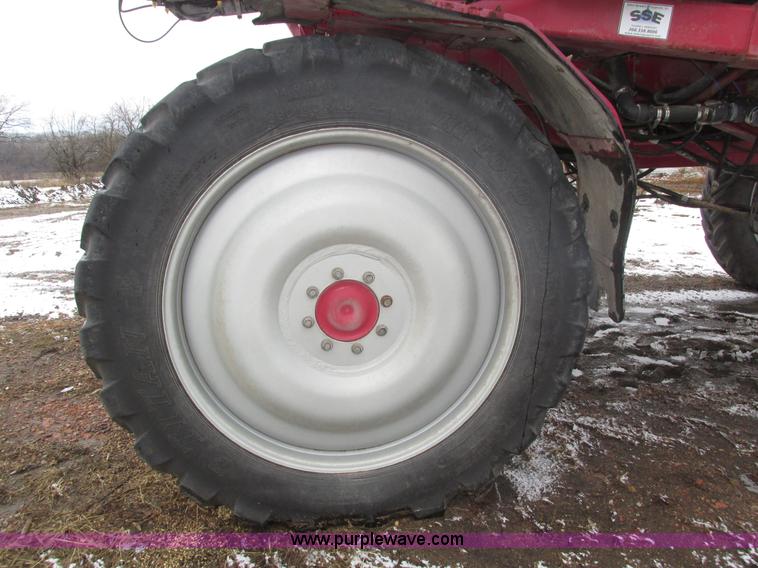 image for item J8765 1998 Miller Nitro sprayer