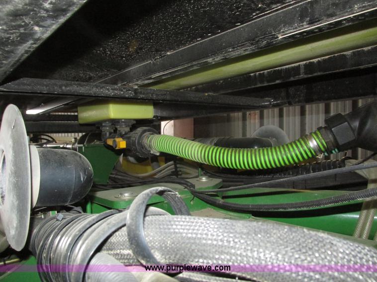 image for item J8789 2007 John Deere 1770NT planter