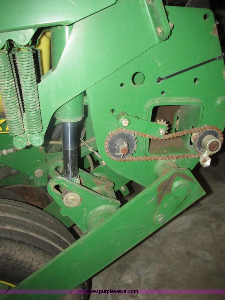 image for item J8789 2007 John Deere 1770NT planter