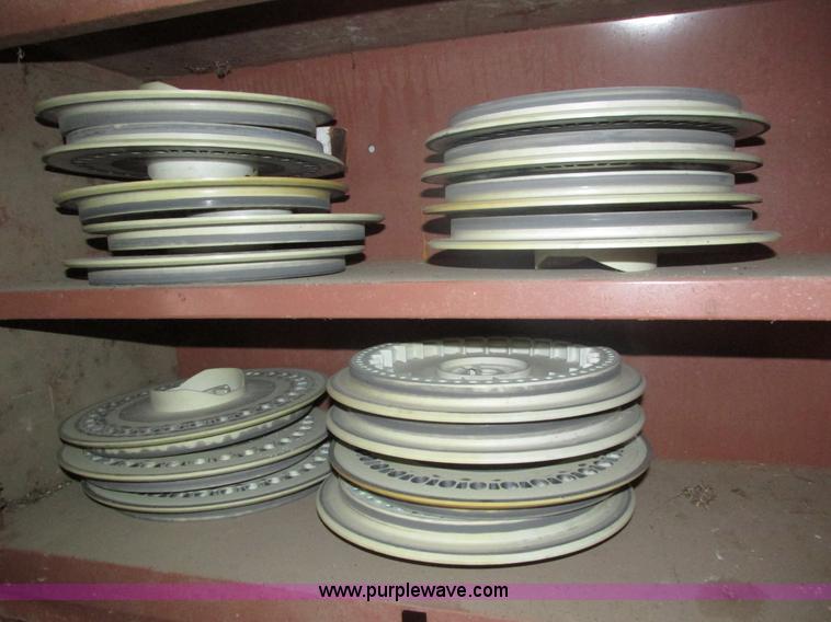 image for item J8789 2007 John Deere 1770NT planter