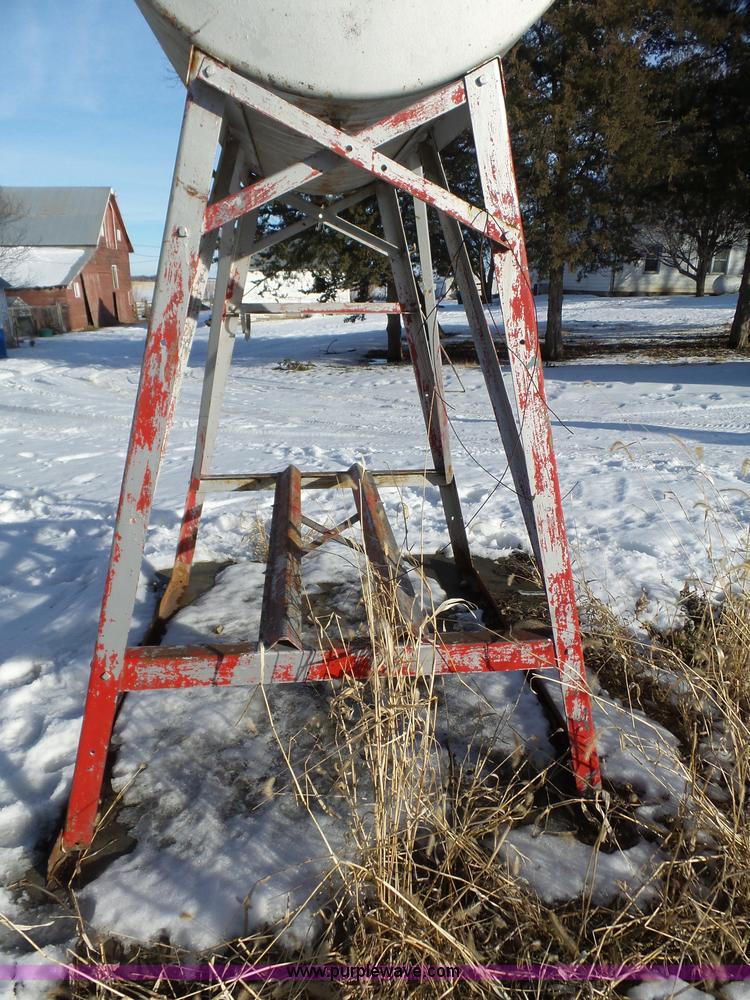 image for item J8813 Gravity feed 300 fuel barrel