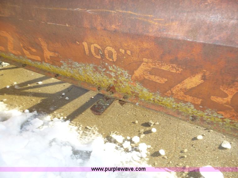 image for item J8815 Ezee Flow 100 seeder