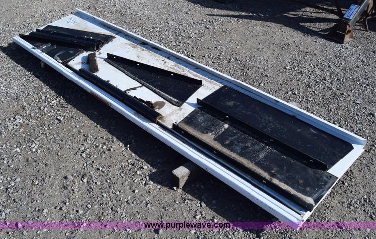 image for item K4465 Assorted spreader fenders