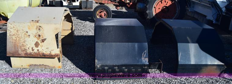 image for item K4467 (2) sets of sprayer fenders