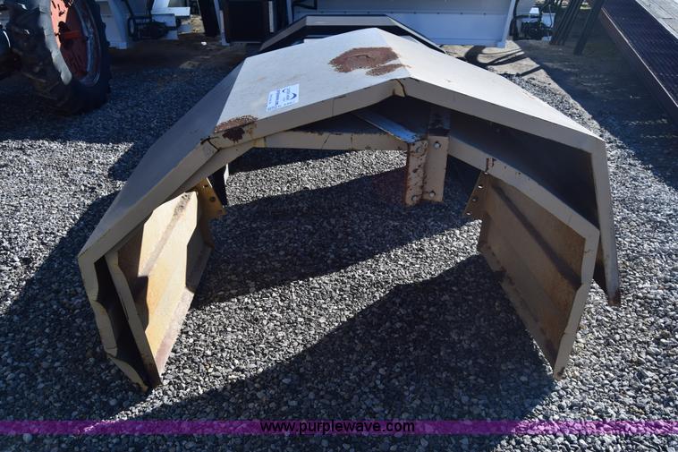 image for item K4467 (2) sets of sprayer fenders