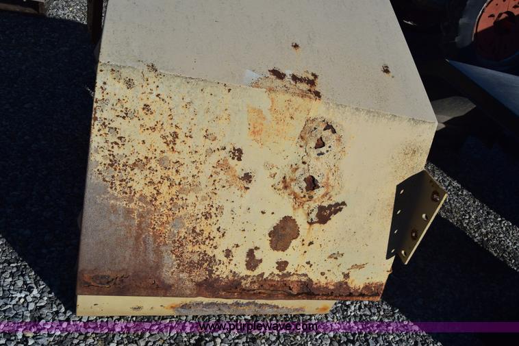 image for item K4467 (2) sets of sprayer fenders