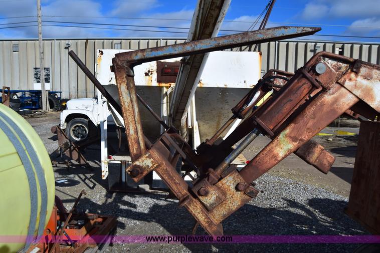 image for item K4471 Farmall M tractor