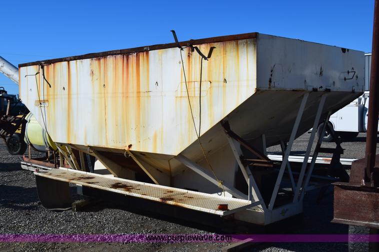 image for item K4474 Load Runner seed tender