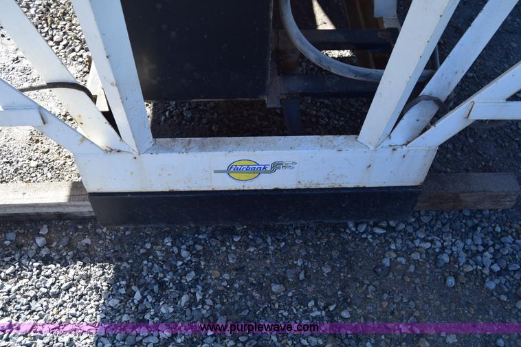 image for item K4474 Load Runner seed tender