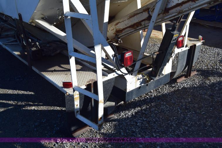 image for item K4474 Load Runner seed tender