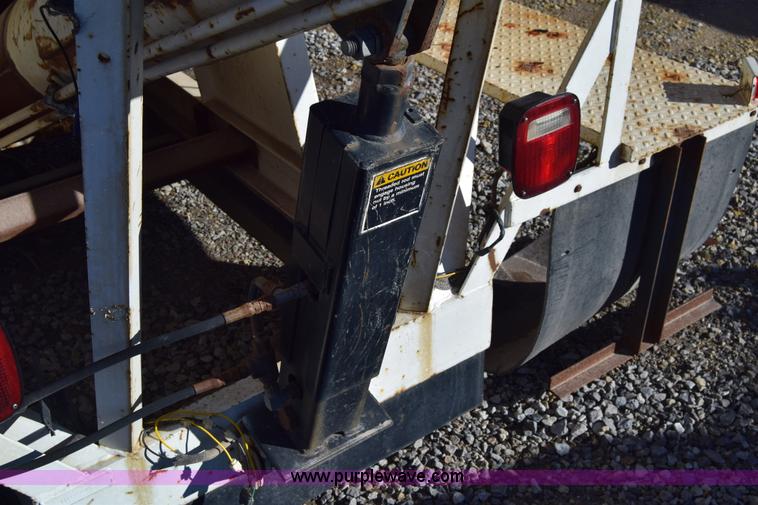 image for item K4474 Load Runner seed tender