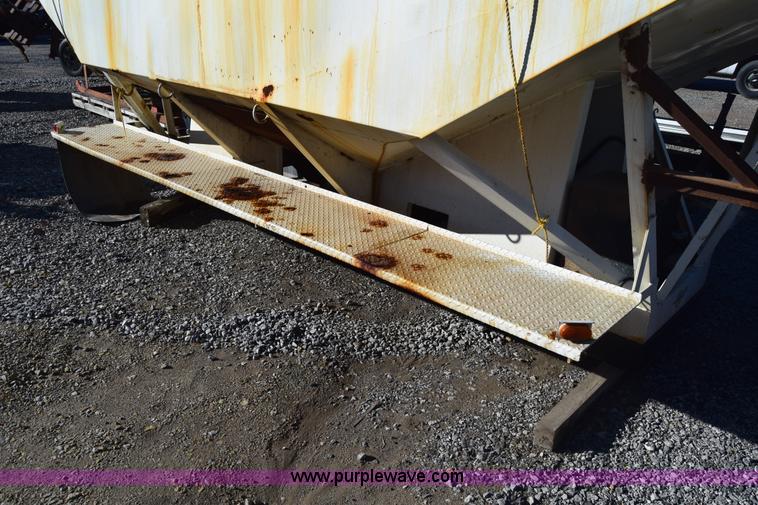 image for item K4474 Load Runner seed tender