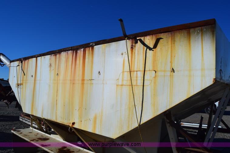 image for item K4474 Load Runner seed tender