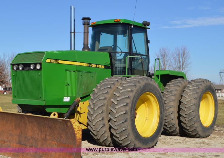 image for item K5401 1989 John Deere 8960 4WD tractor