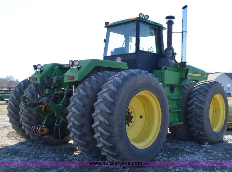 image for item K5401 1989 John Deere 8960 4WD tractor