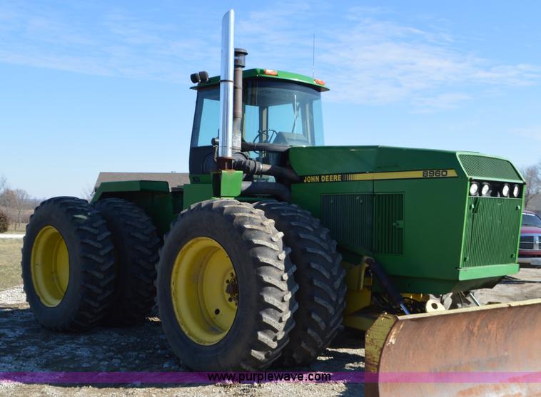 image for item K5401 1989 John Deere 8960 4WD tractor