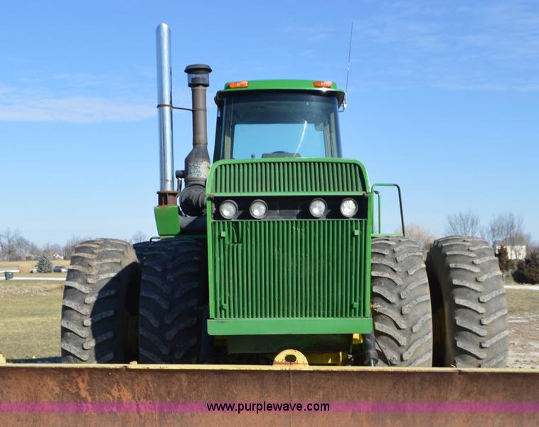 image for item K5401 1989 John Deere 8960 4WD tractor