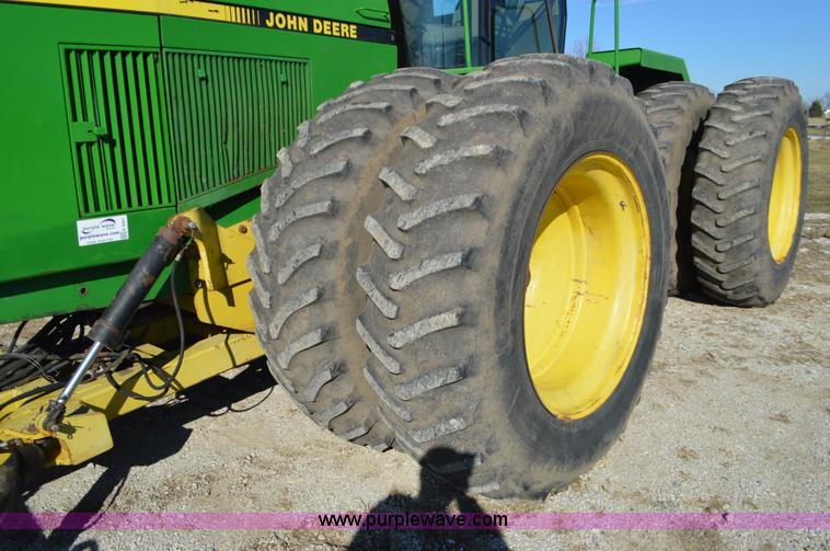 image for item K5401 1989 John Deere 8960 4WD tractor
