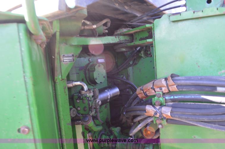 image for item K5401 1989 John Deere 8960 4WD tractor