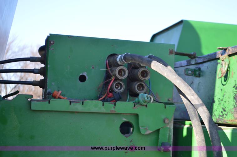 image for item K5401 1989 John Deere 8960 4WD tractor