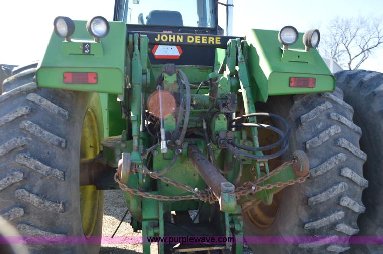 image for item K5401 1989 John Deere 8960 4WD tractor