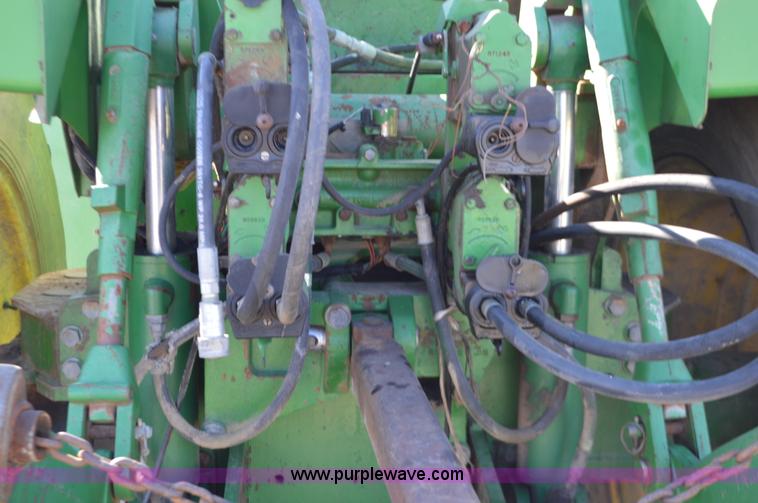 image for item K5401 1989 John Deere 8960 4WD tractor