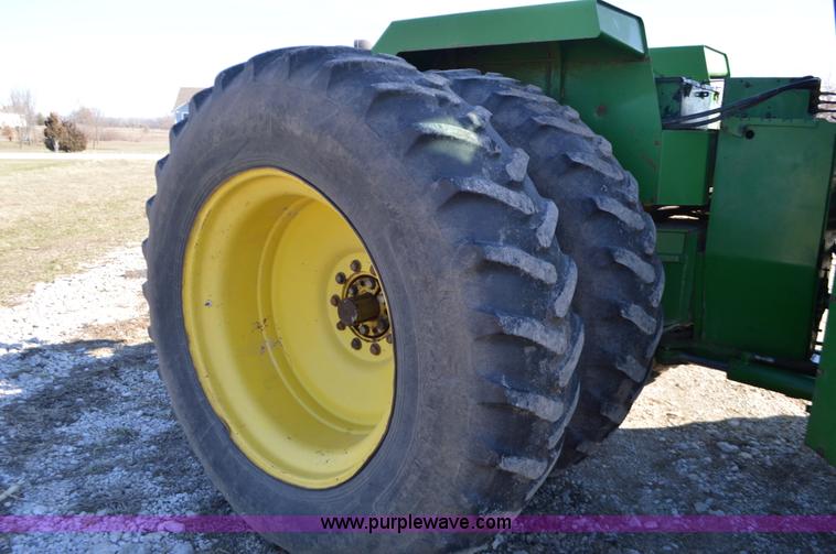 image for item K5401 1989 John Deere 8960 4WD tractor