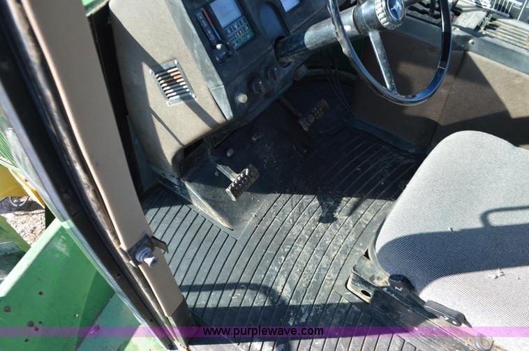 image for item K5401 1989 John Deere 8960 4WD tractor