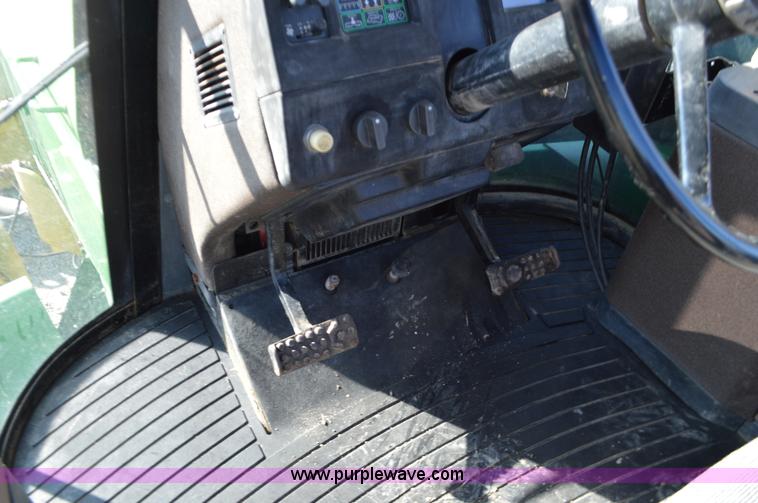 image for item K5401 1989 John Deere 8960 4WD tractor