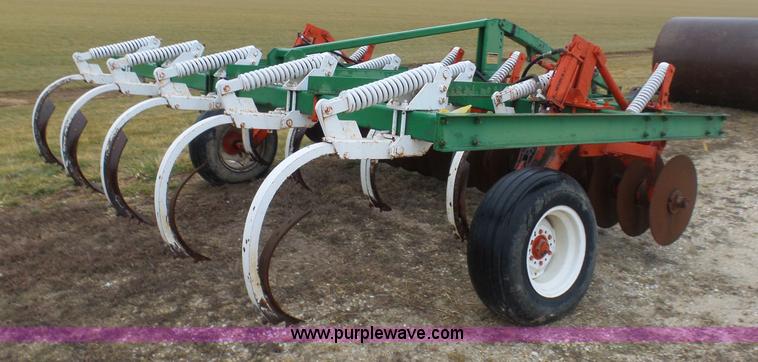 image for item K7639 Glenco soil saver chisel plow