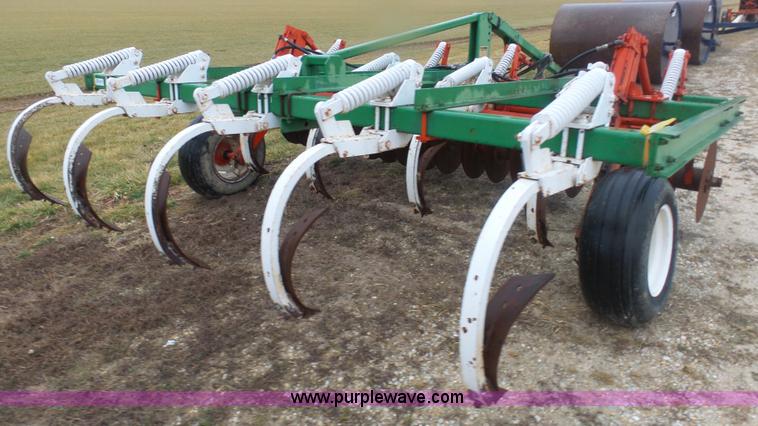 image for item K7639 Glenco soil saver chisel plow