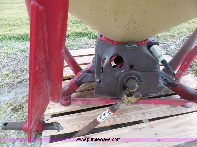 image for item K7652 Vicon spreader