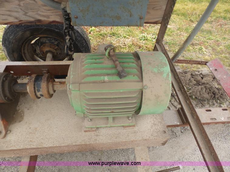 image for item K7653 Airbanks Morse water pump