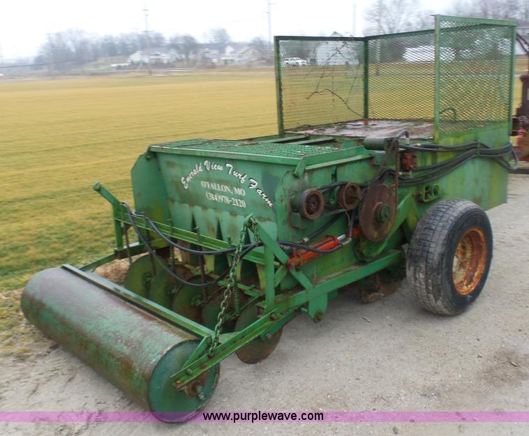 image for item K7655 Sprigger seeder