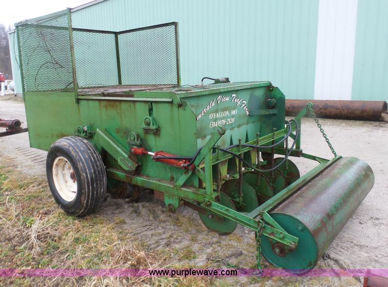 image for item K7655 Sprigger seeder