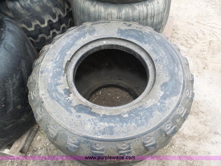 image for item K7659 (7) 48x31-20 flotation tires