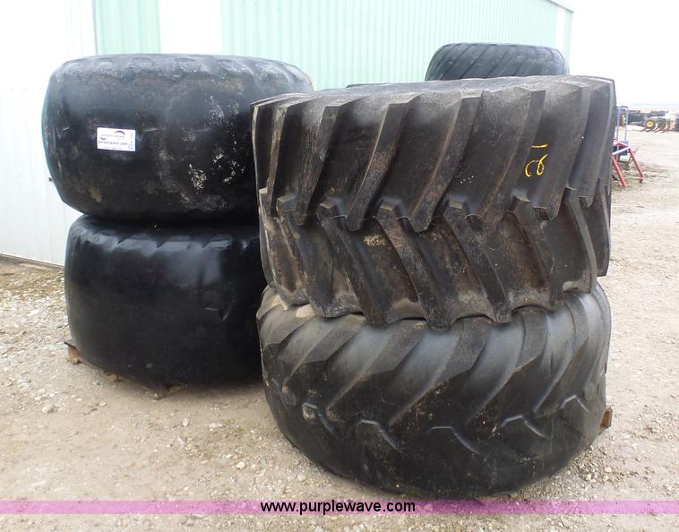 image for item K7660 (4) 67x34-25 flotation tires