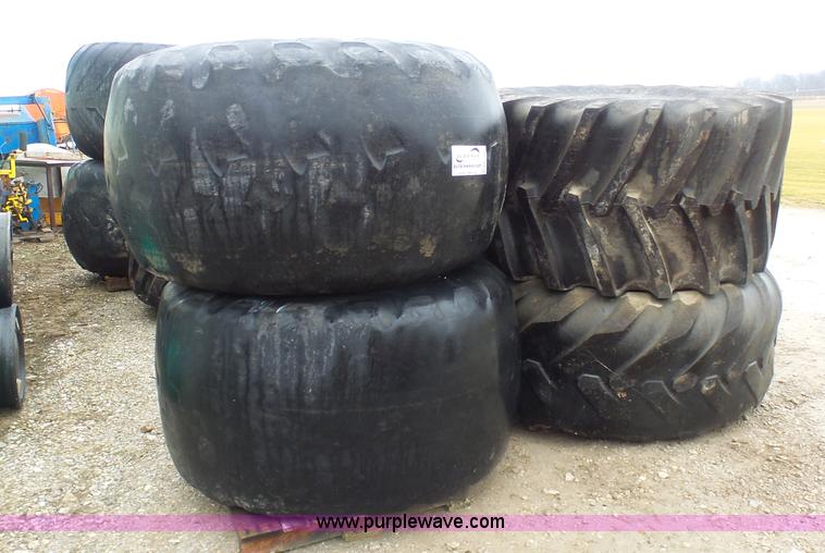 image for item K7660 (4) 67x34-25 flotation tires