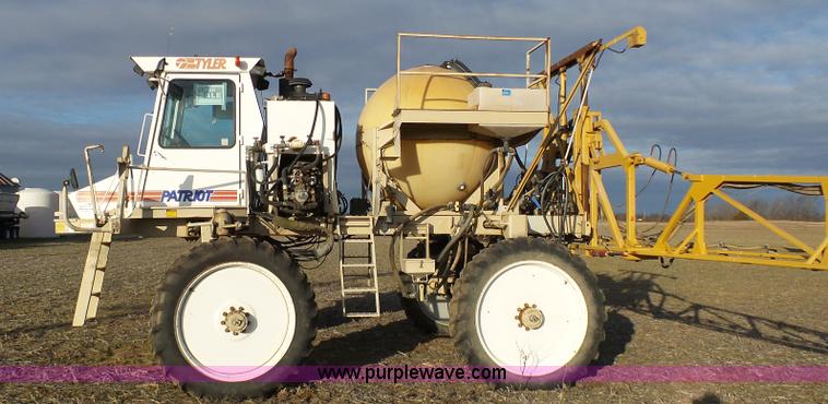 image for item K7668 1996 Tyler Patriot W2 self-propelled sprayer