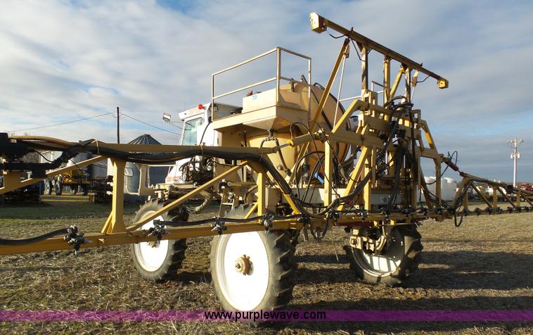 image for item K7668 1996 Tyler Patriot W2 self-propelled sprayer